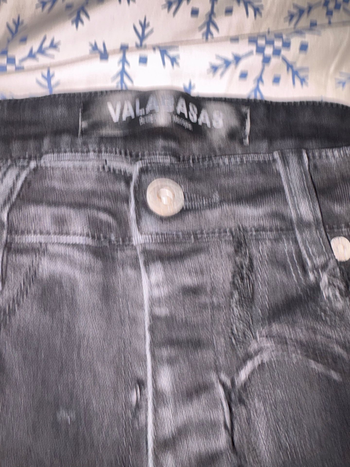 Valabasas size 32