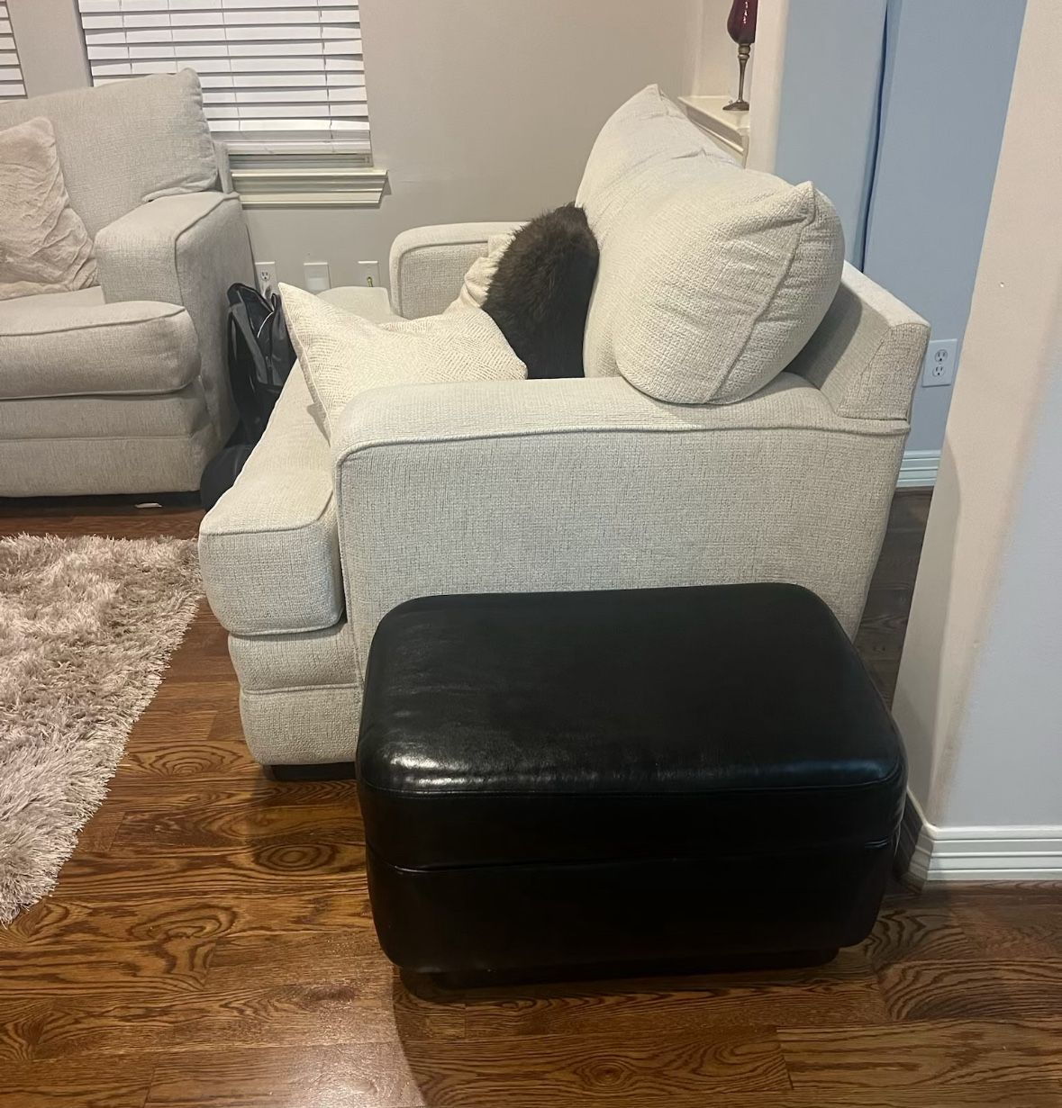 Modern Beige Loveseat – Comfortable & Stylish – Gently Used