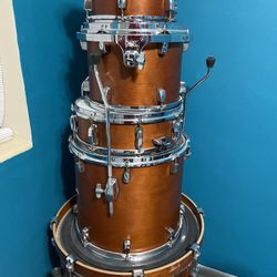 TAMA Silverstar 5 Piece Drum Set