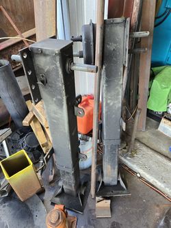 Trailer Jacks landing gear