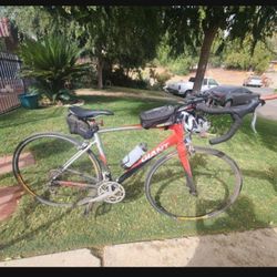 300.00 Giant ALUXX 6000 Series Butted Tubing Road bike Size M