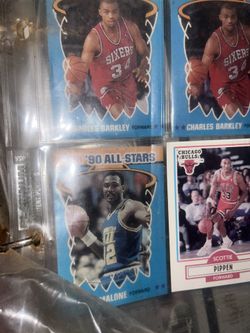 Bulks Of Sports Cards