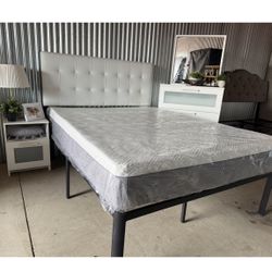 Full Size Bedroom Set With New Mattress 