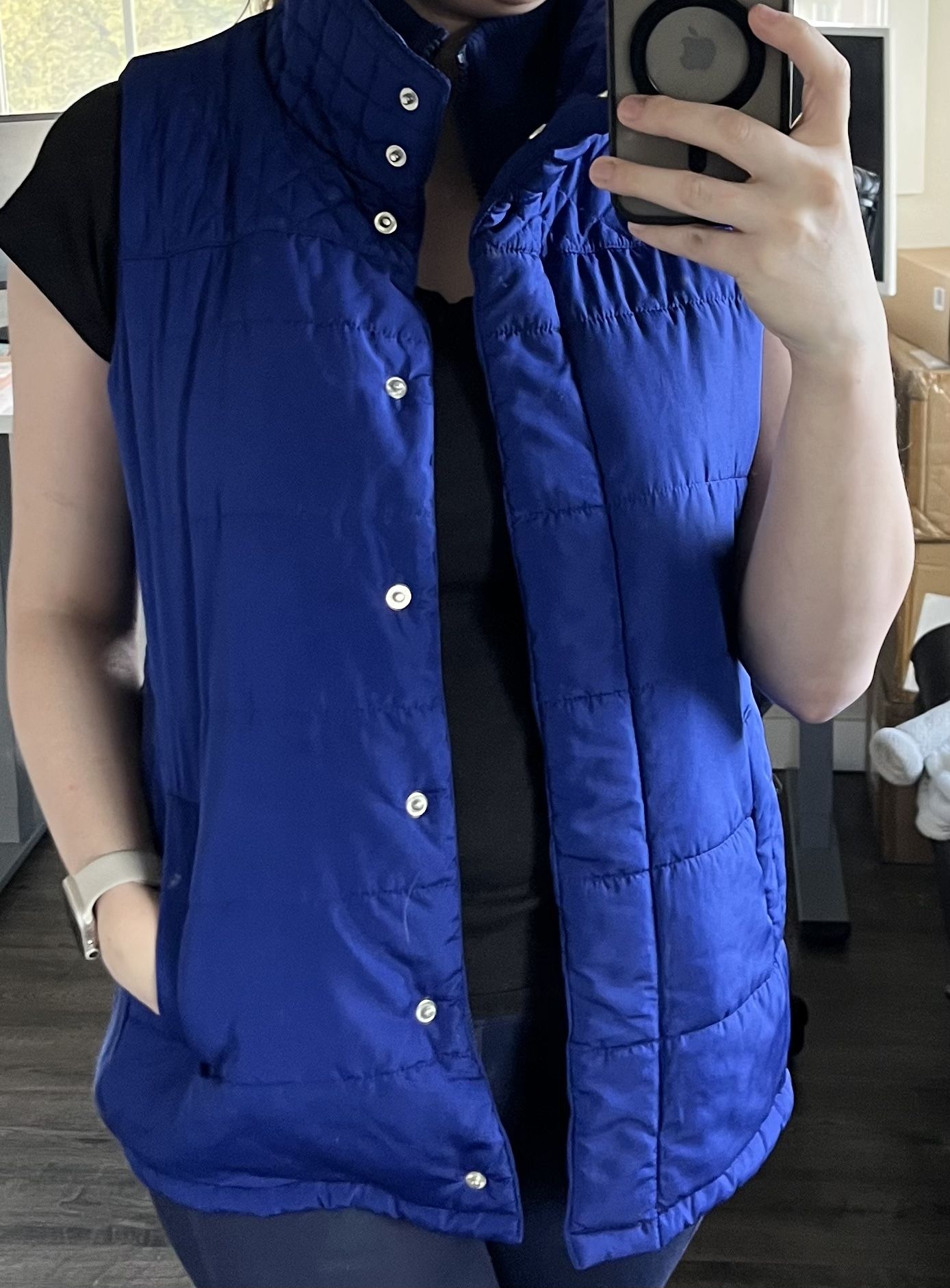 Motherhood Maternity Puffer Vest, size Small