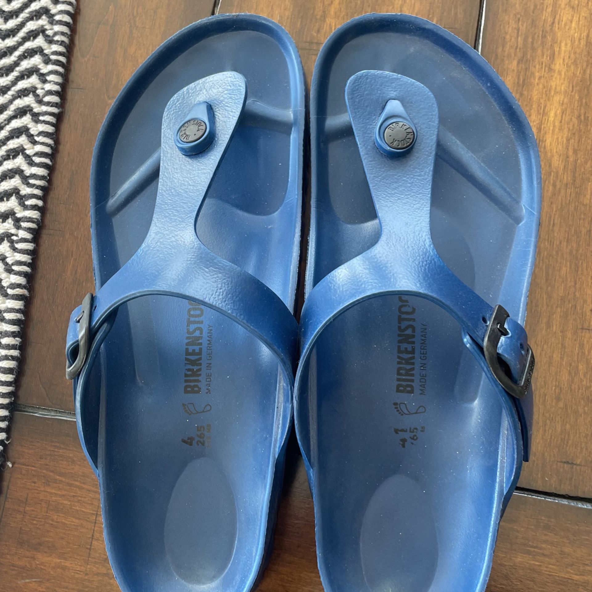 Women’s Birkenstock Sandals Size 10 - Only Worn Once