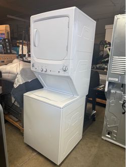 Laundry center stackable GE  gas