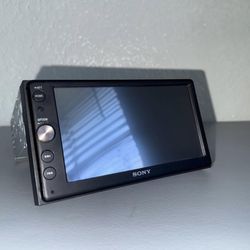 SONY XAV-AX100 (CARPLAY/ANDOID AUTO)