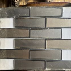 Front Linear Glass Mosaic Tile