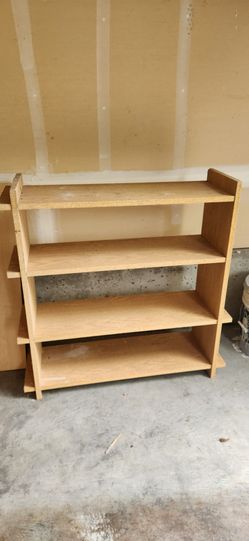 Free shelf 4' x 4' approx