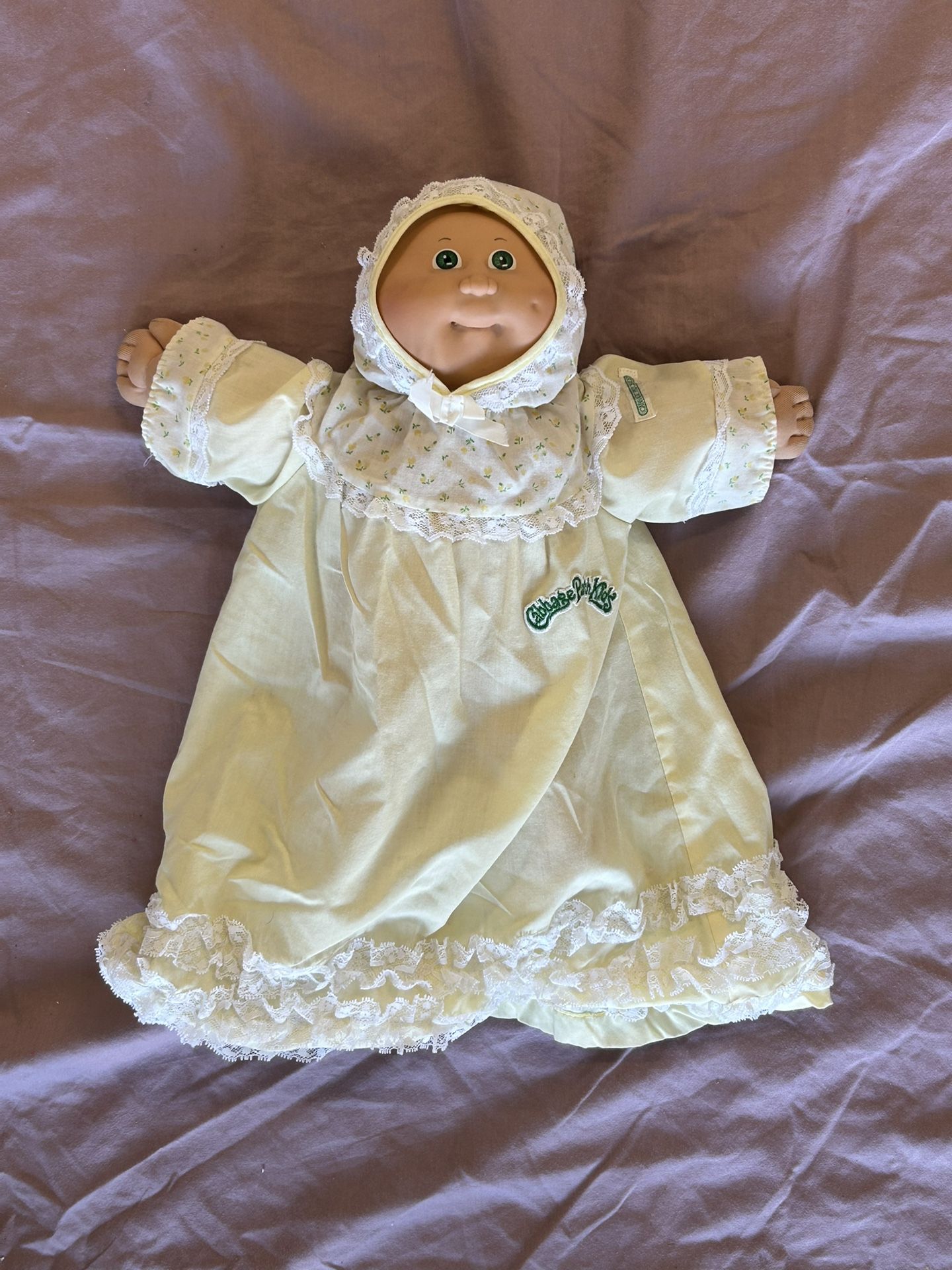 Vintage 1985 Cabbage Patch Kids Newborn Baby Doll. $5 OBO