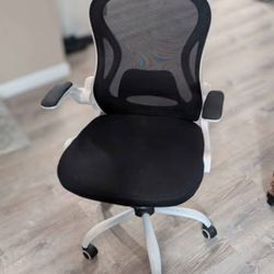 Nice White Office Chair!