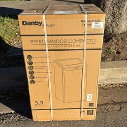 Compact Refrigerator