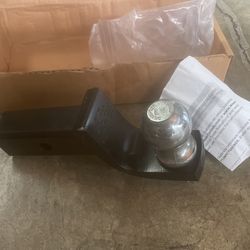 Tow Hitch . 6,000 Lbs
