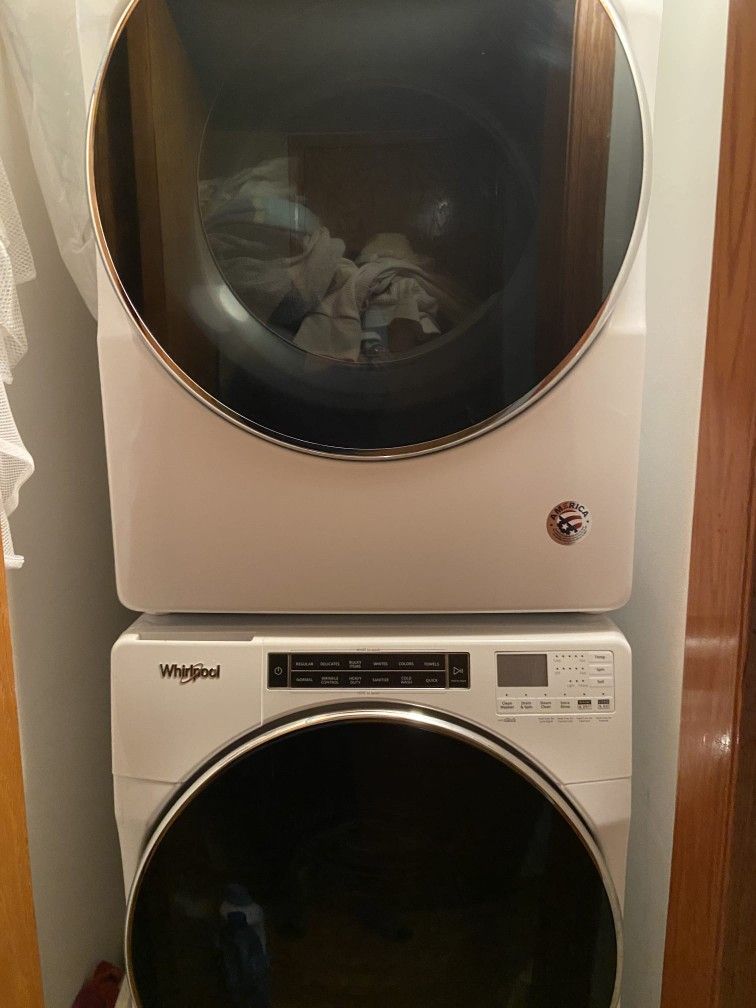 Whirlpool Washer and Dryer Set
