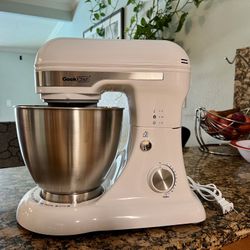 Brand New Geek Chef Stand Mixer – Model GSM45W (White)