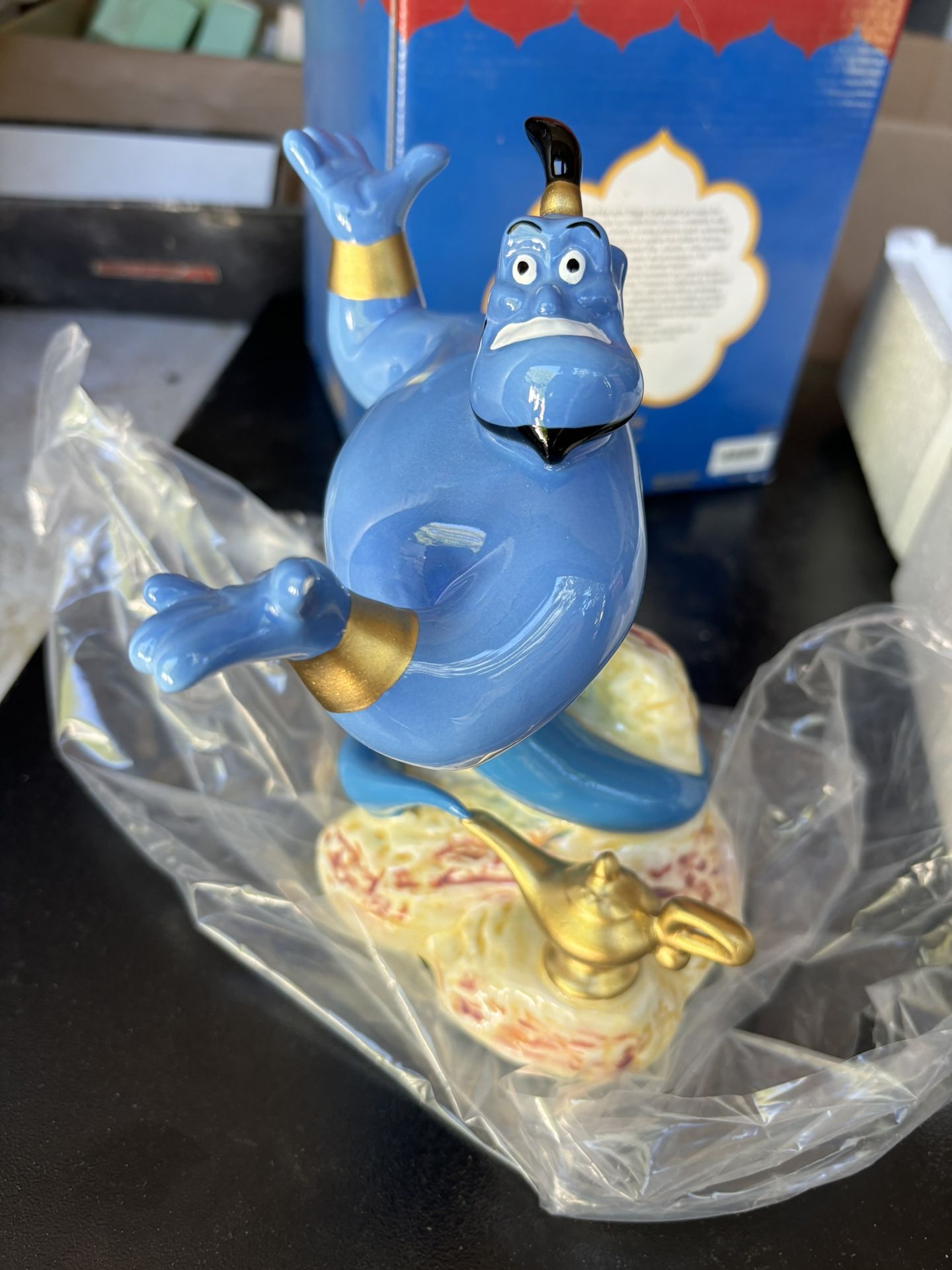 Walt Disney Treasure NIB NWT Schmid Aladdin Music Box