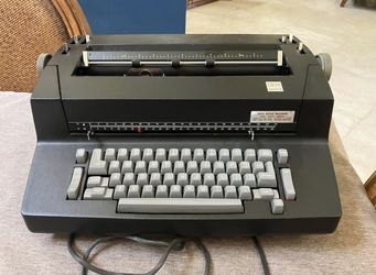 IBM Typewriter Correcting Selectric II