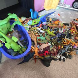 Huge  Bag Of Mixed Toys, Books And Plushies