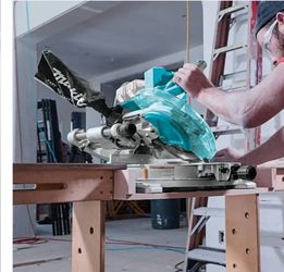Makita 18V X2 LXT Lithium-Ion (36V) Brushless Cordless 10 in. Dual-Bevel  Sliding Compound Miter Saw with Laser (Tool Only) for Sale in Snohomish, WA  - OfferUp