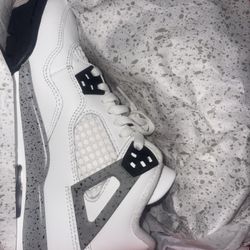 Jordan Retro 4s