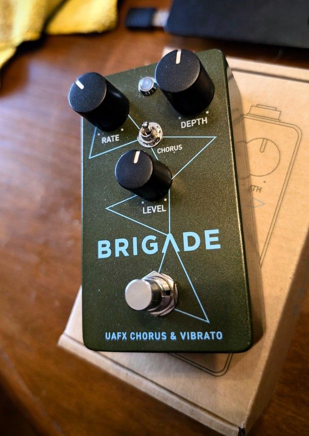 Universal Audio Chorus/ Vibrato Trade Or Sell 