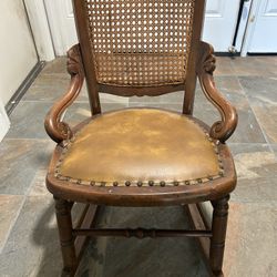 Antique rocking  chair