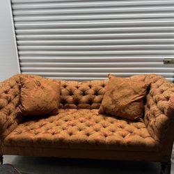 Luxury Tufted Sofa – 8 Ft Statement Piece