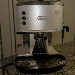 Delonghi Espresso Machine 