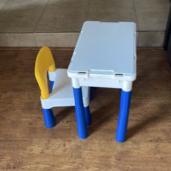 Kid desk with chair and storage and building blocks top