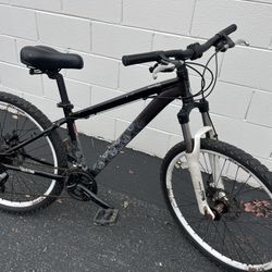 goodbike evryting work good tires size 26 fast bike 