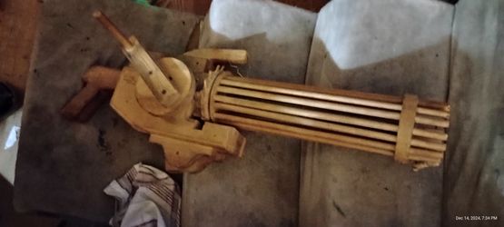 Rubber band Gattlen Toy