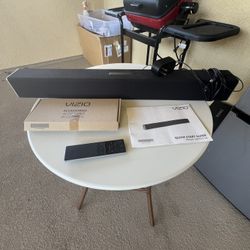 Vizio Soundbar w/ Remote - Works!!