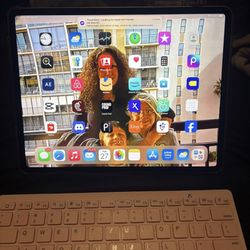 iPad 13in air Space Gray