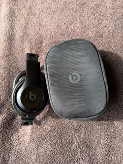 Beats Studio Pro – Great Condition + Carrying Case