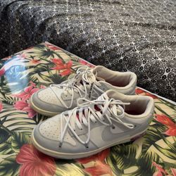 Nike Off-White x Dunk Low Lot 3 of 50 