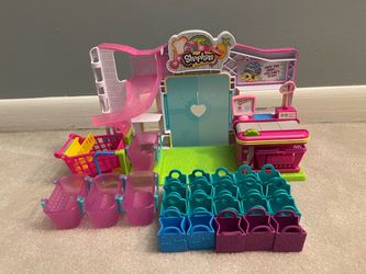Shopkins Season 1 Small Mart Supermarket Playset with 20 Small Shopping Bags and 5 Regular Bags $20