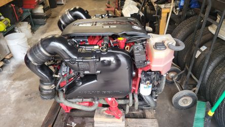 Volvo Penta V8 380 CE-A 380hp Only 280 Hours