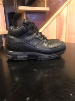 Nike boots size 8.5