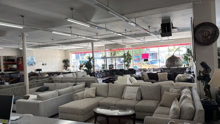 Sectional in Stock many options in stock // Seccionales Disponibles