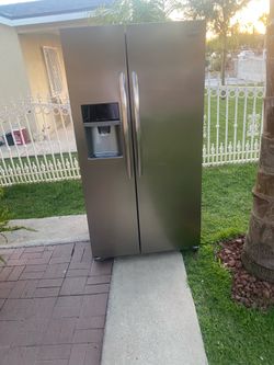 Stainless steel refrigerator