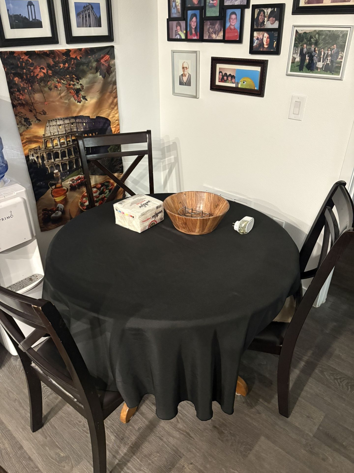 Dining Room Table 3 Chairs Included 