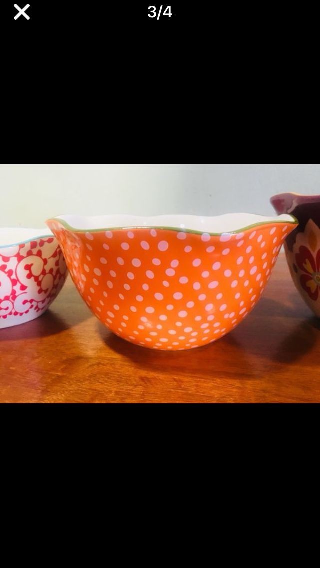 The Pioneer Woman mixing bowl set for Sale in Tolleson, AZ - OfferUp