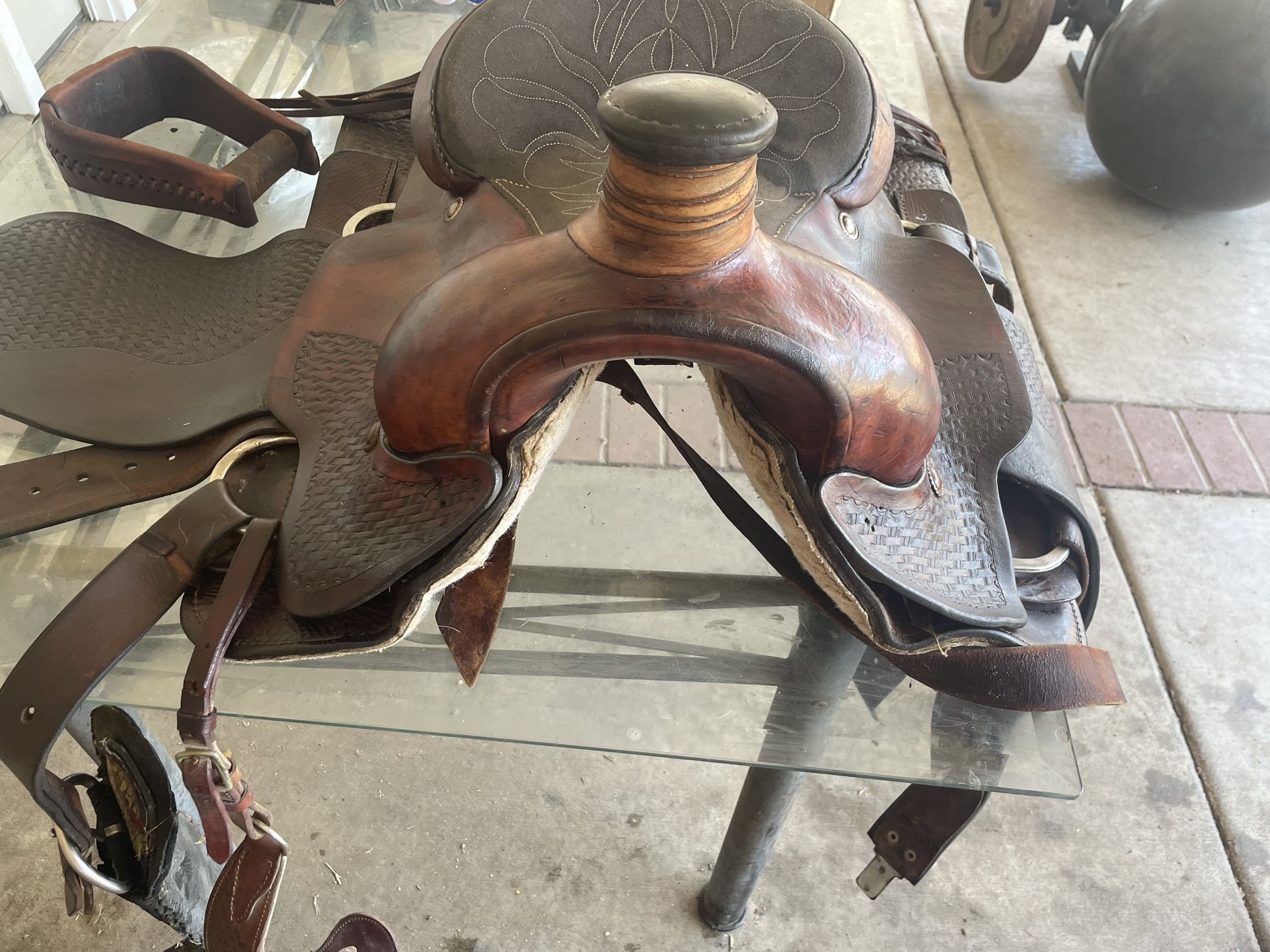 Horse Saddle No Brand Name