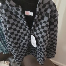 New wonder nation size 6/7 Grey and black vans looking
