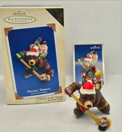 New Hallmark Ornament Christmas bear Hockey Thrills series Nick Christopher Santa helper
Brand new, never displayed ornament
Box has some minor wear