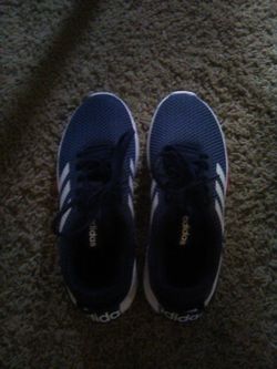 Blue adidas kids size 4 never worn brand new 70$