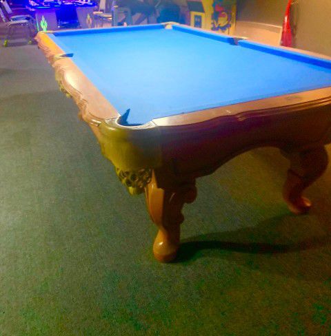 Pool table for sale 495$