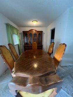 Hibreten Vintage Dining Table – Seats 6