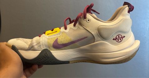 Nike Giannis Basketball Shoe