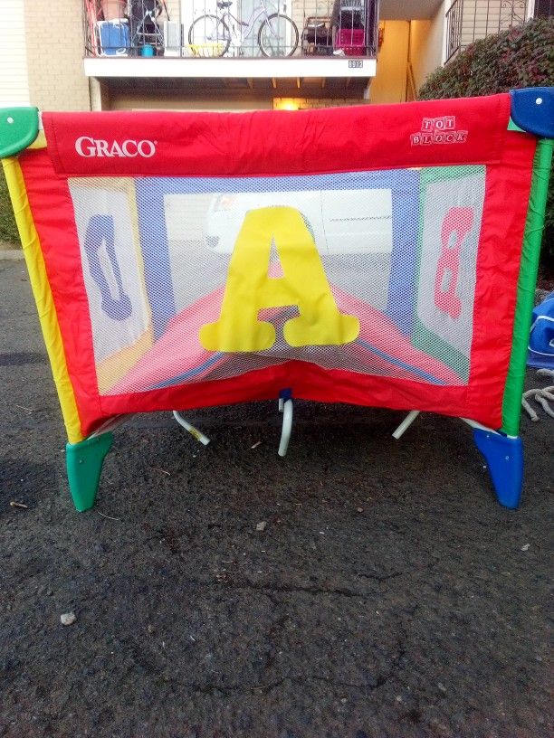 Baby Fold Up Play Vt